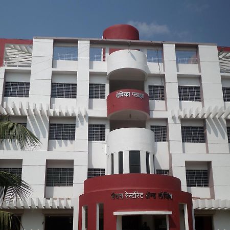 Hotel Royal Lodging Phursungi Esterno foto
