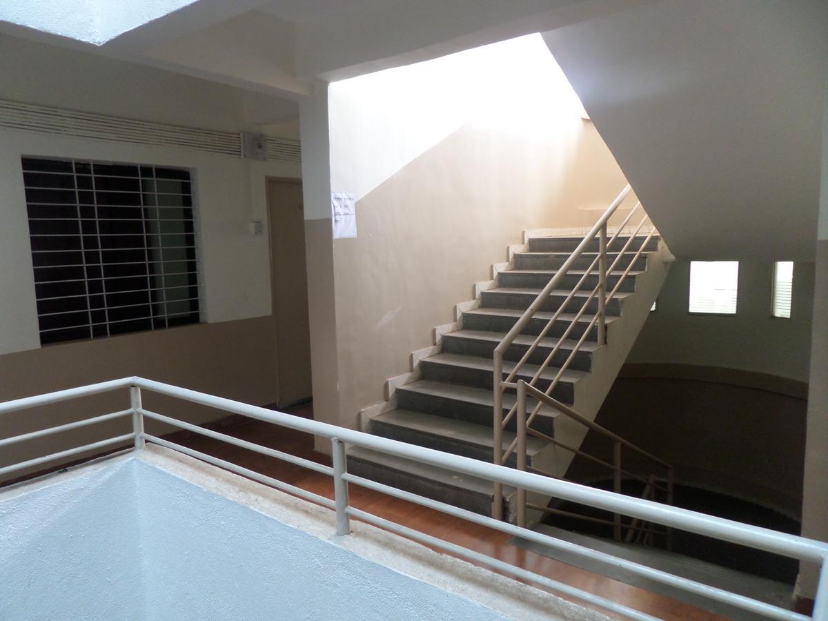 Hotel Royal Lodging Phursungi Esterno foto